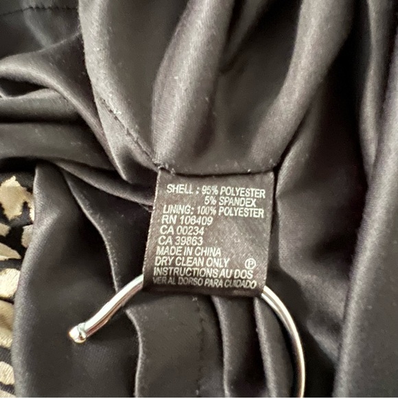 Tahari Arthur S. Levine animal print, size 2, loose fitting dress - Picture 8 of 9